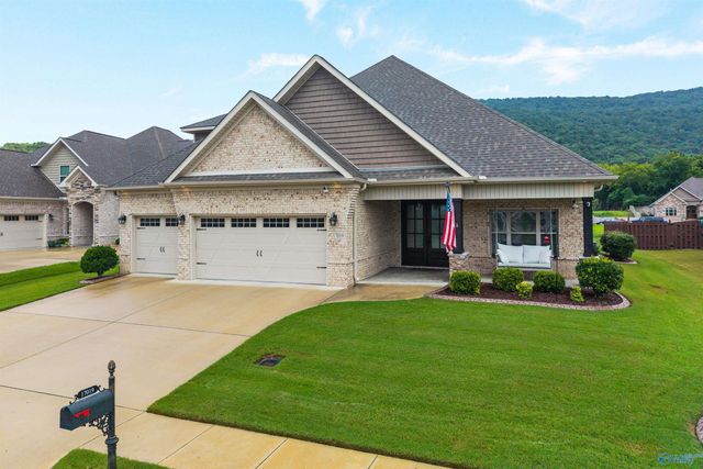 17019 SE River Pier Drive, Huntsville, AL 35803