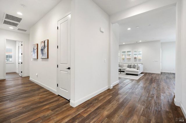 6006 Peacock Ct, Vacaville, CA 95688