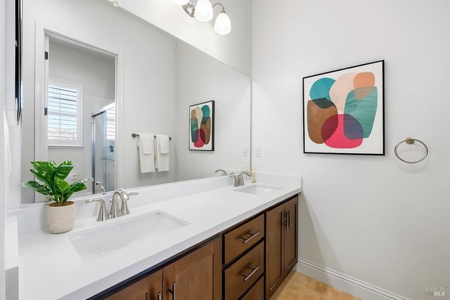 6006 Peacock Ct, Vacaville, CA 95688