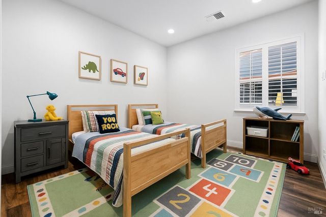 6006 Peacock Ct, Vacaville, CA 95688