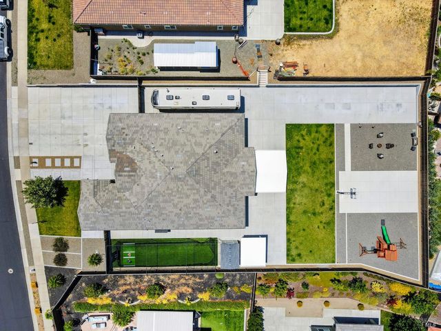 6006 Peacock Ct, Vacaville, CA 95688