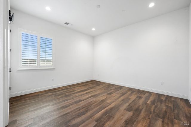 6006 Peacock Ct, Vacaville, CA 95688