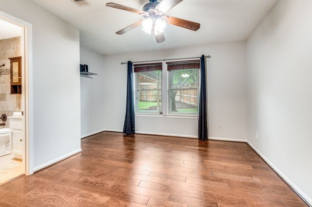 1041 S Riverside Drive, Grapevine, TX 76051