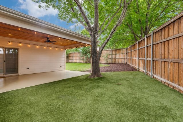 1041 S Riverside Drive, Grapevine, TX 76051