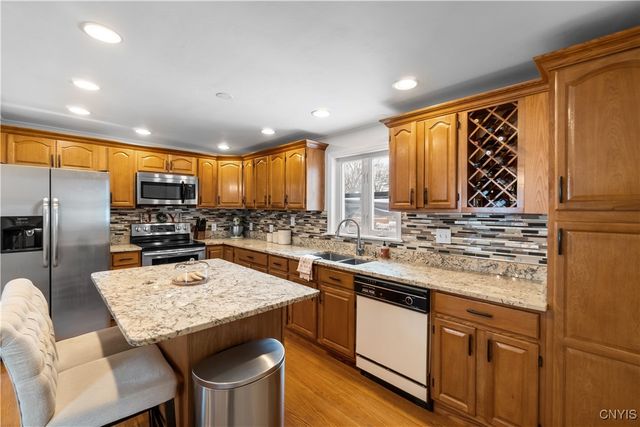 109 Cole Road, Dewitt, NY 13057