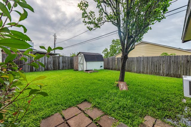 3503 Riverside Drive, Pearland, TX 77581