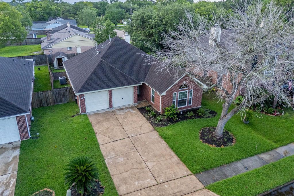 3503 Riverside Drive, Pearland, TX 77581
