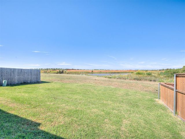9949 Rattlesnake Lane, Yukon, OK 73099
