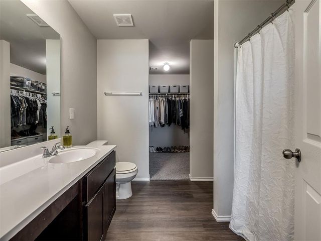 9949 Rattlesnake Lane, Yukon, OK 73099