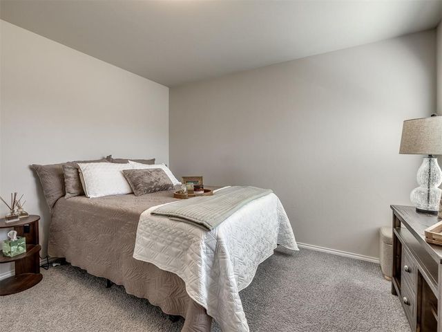 9949 Rattlesnake Lane, Yukon, OK 73099