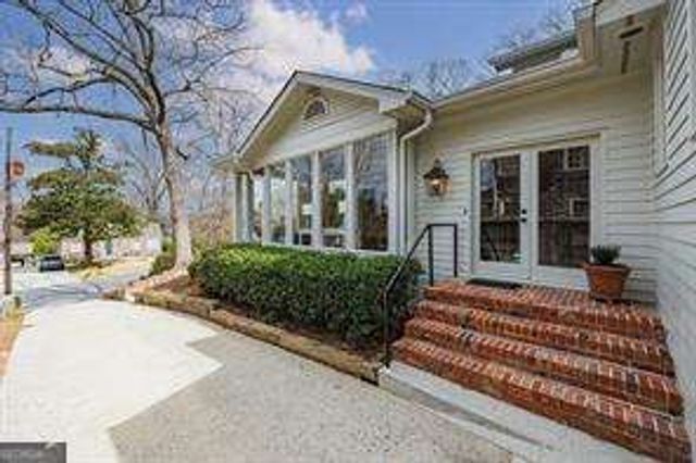 241 Lakeview Avenue NE, Atlanta, GA 30305