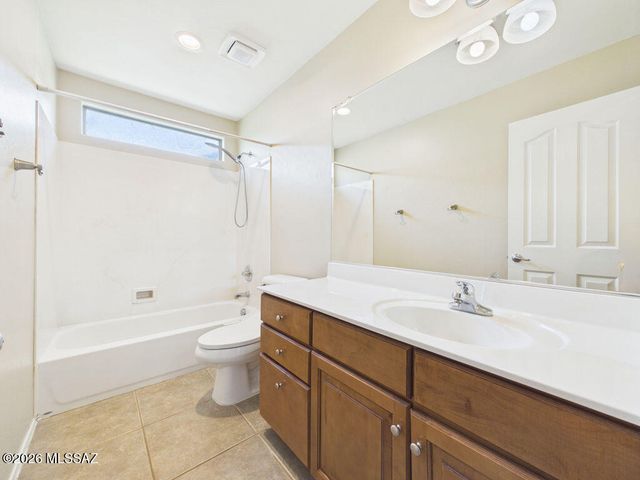 15384 S Camino Agua Azul, Sahuarita, AZ 85629