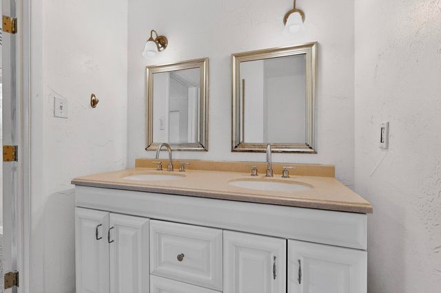 4113 La Colorada Court SE, Rio Rancho, NM 87124