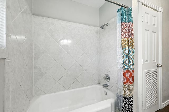 200 Arcadia Street, Hurst, TX 76053