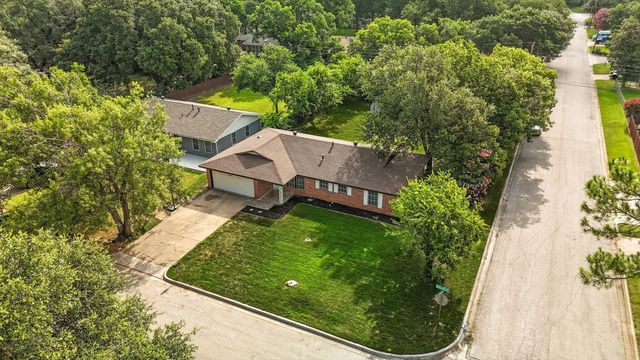 200 Arcadia Street, Hurst, TX 76053