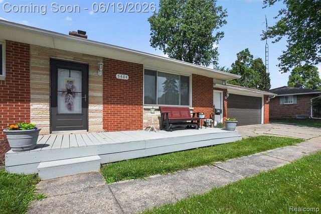 5404 Durwood Drive, Swartz Creek, MI 48473