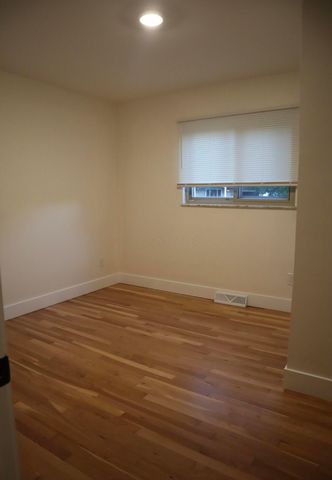 1419 Fahlander Drive S, Columbus, OH 43229