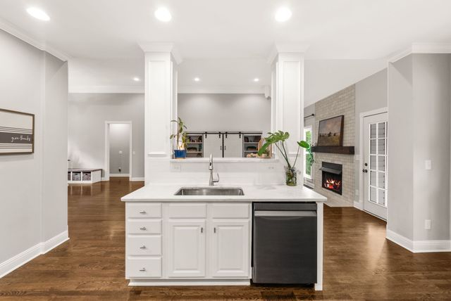 1173 McCoury Ln, Spring Hill, TN 37174