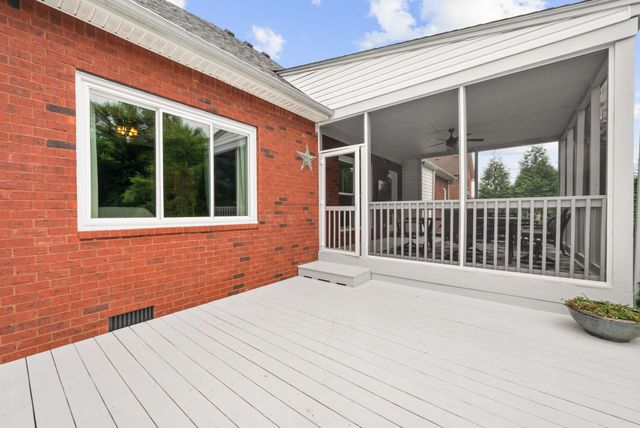 1173 McCoury Ln, Spring Hill, TN 37174