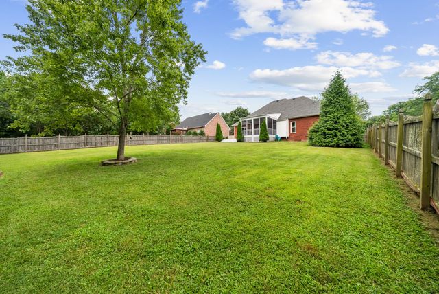 1173 McCoury Ln, Spring Hill, TN 37174