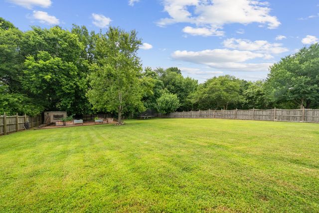 1173 McCoury Ln, Spring Hill, TN 37174