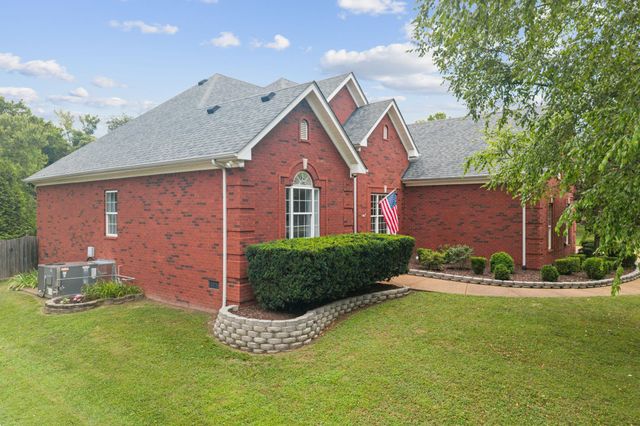 1173 McCoury Ln, Spring Hill, TN 37174