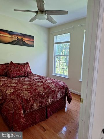 7210 GREENSPRING LN, Lanham, MD 20706