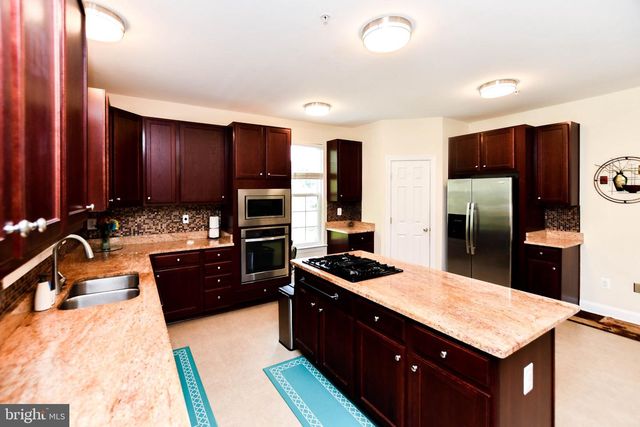7210 GREENSPRING LN, Lanham, MD 20706