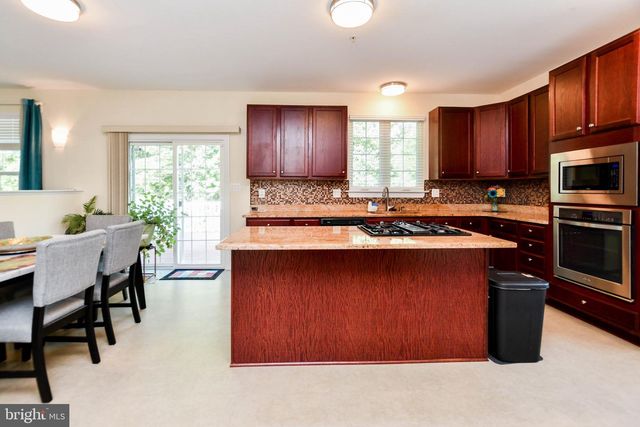 7210 GREENSPRING LN, Lanham, MD 20706