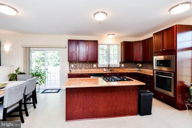 7210 GREENSPRING LN, Lanham, MD 20706