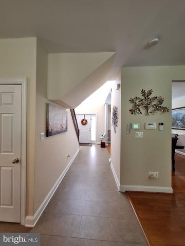 7210 GREENSPRING LN, Lanham, MD 20706