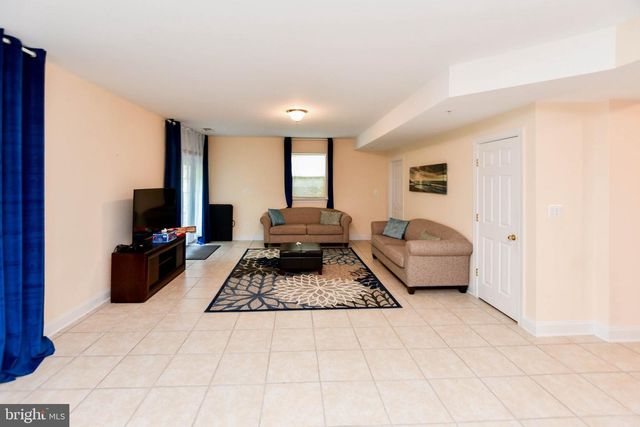 7210 GREENSPRING LN, Lanham, MD 20706