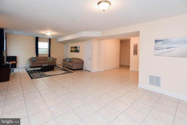 7210 GREENSPRING LN, Lanham, MD 20706