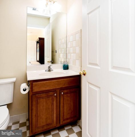 7210 GREENSPRING LN, Lanham, MD 20706