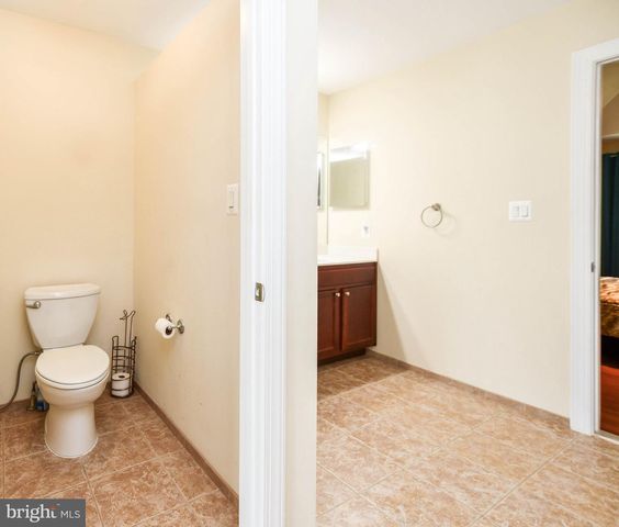 7210 GREENSPRING LN, Lanham, MD 20706