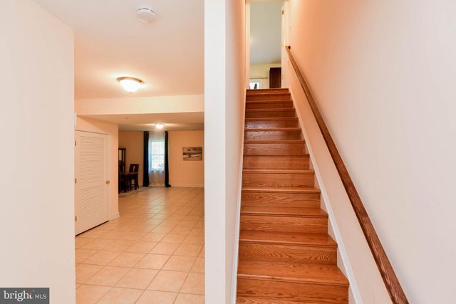 7210 GREENSPRING LN, Lanham, MD 20706
