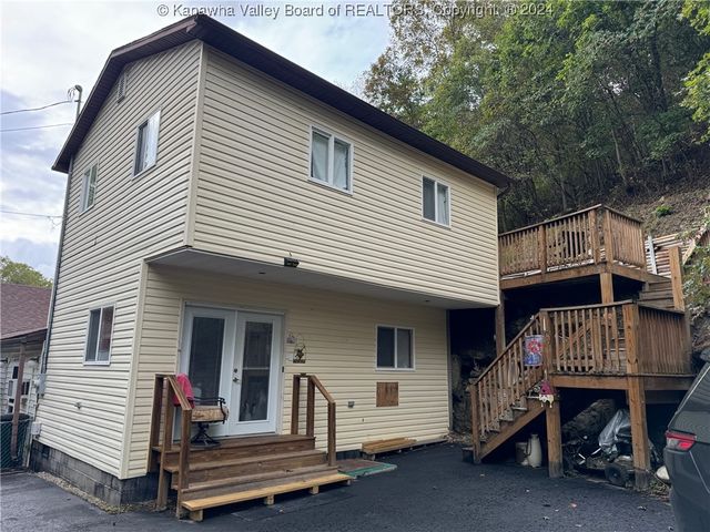 736 Mile Fork Road, Charleston, WV 25312