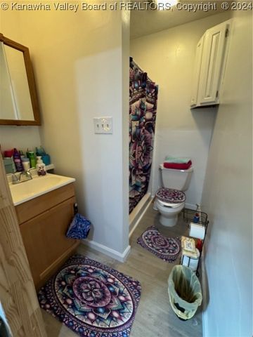 736 Mile Fork Road, Charleston, WV 25312