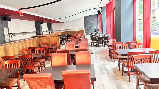 47-17 crescent st, Long Island City, NY 11101