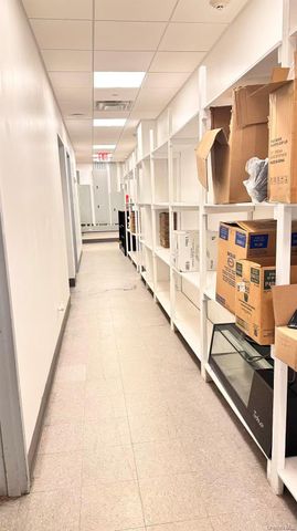 47-17 crescent st, Long Island City, NY 11101