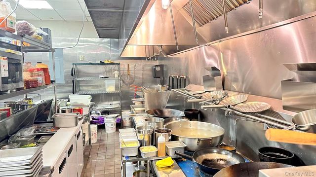 47-17 crescent st, Long Island City, NY 11101