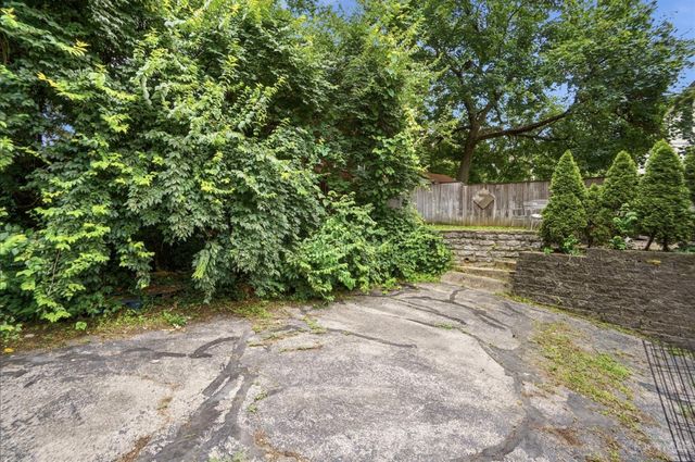 2956 Linwood Avenue, Cincinnati, OH 45208