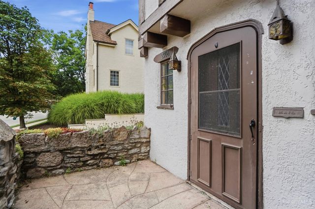 2956 Linwood Avenue, Cincinnati, OH 45208