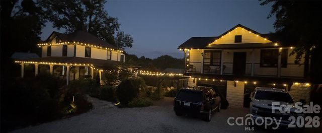 293 Fairview Road, Asheville, NC 28803