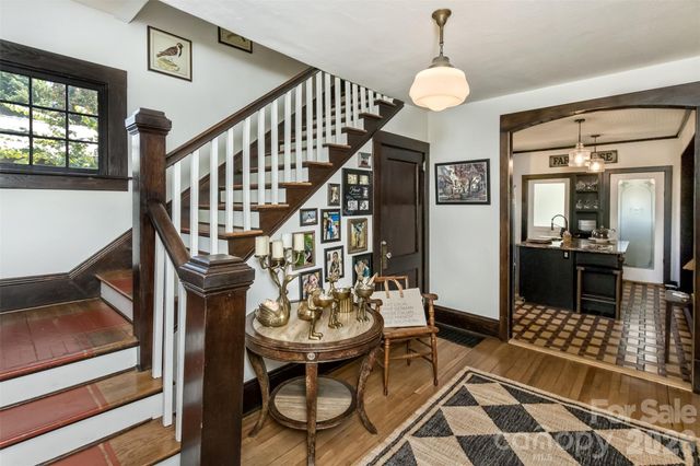 293 Fairview Road, Asheville, NC 28803