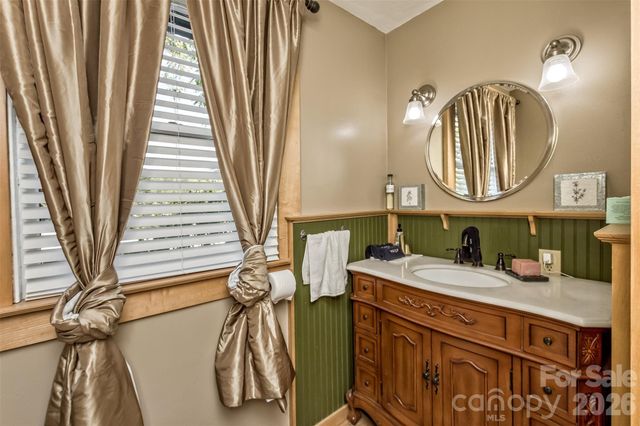 293 Fairview Road, Asheville, NC 28803