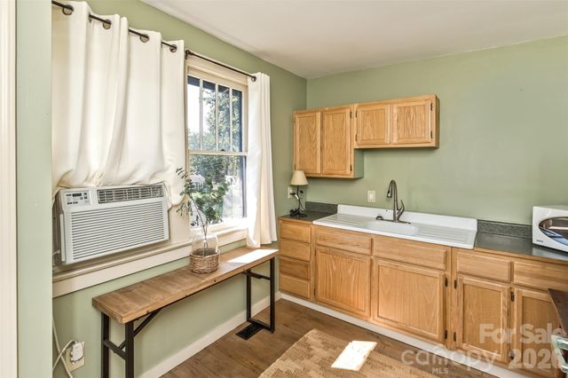 293 Fairview Road, Asheville, NC 28803