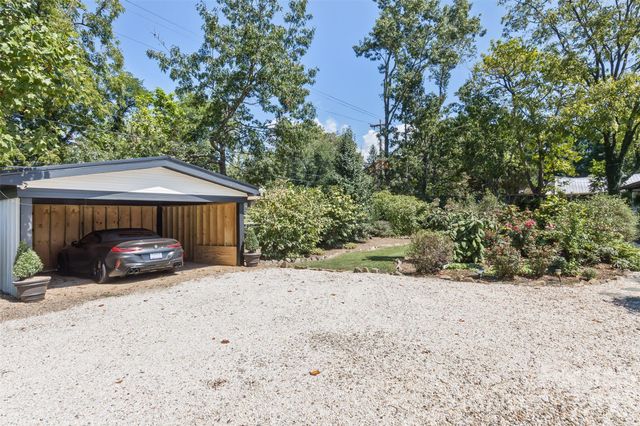 293 Fairview Road, Asheville, NC 28803