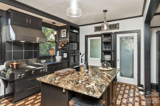 293 Fairview Road, Asheville, NC 28803