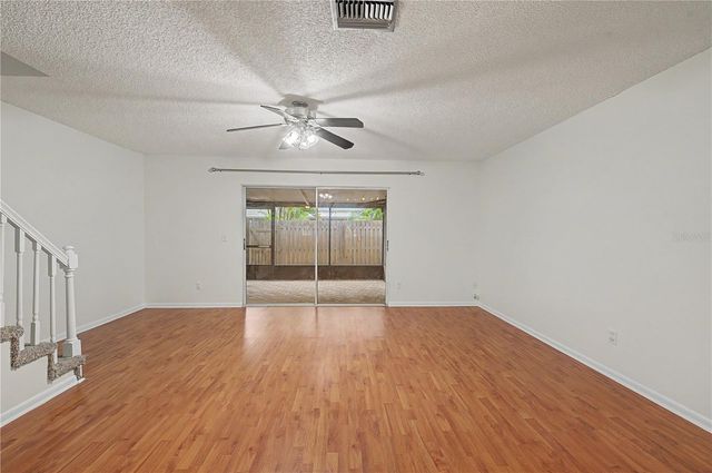 13856 STONE MILL WAY, Tampa, FL 33613